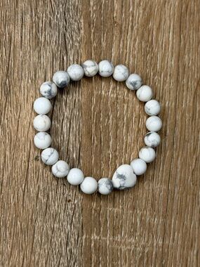 Natural Howlite Beaded Stretch Bracelet